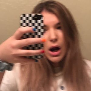 Meet your Posher, Albina